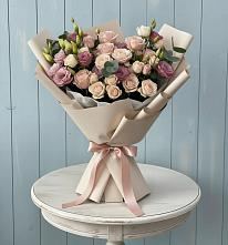 Букет цветов из:  Розы и Лизиантусы в Черницыне