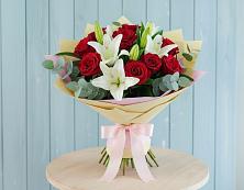 Букет цветов из:  Лилии и Розы в Черницыне