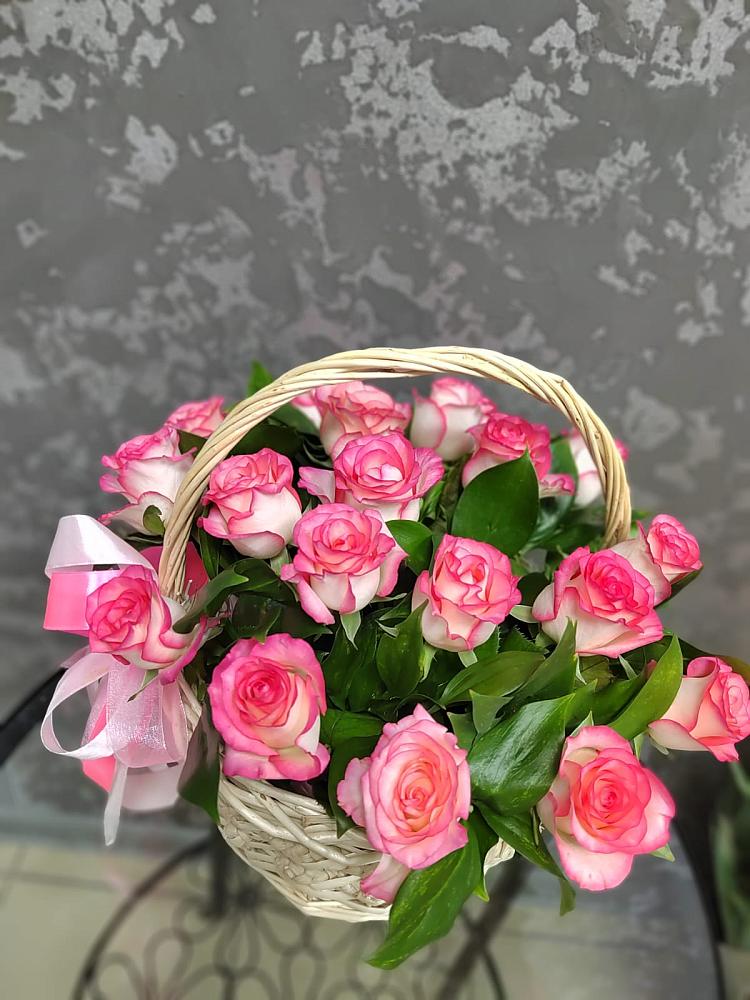 Цветочная композиция из Розы в корзине в Черницыне