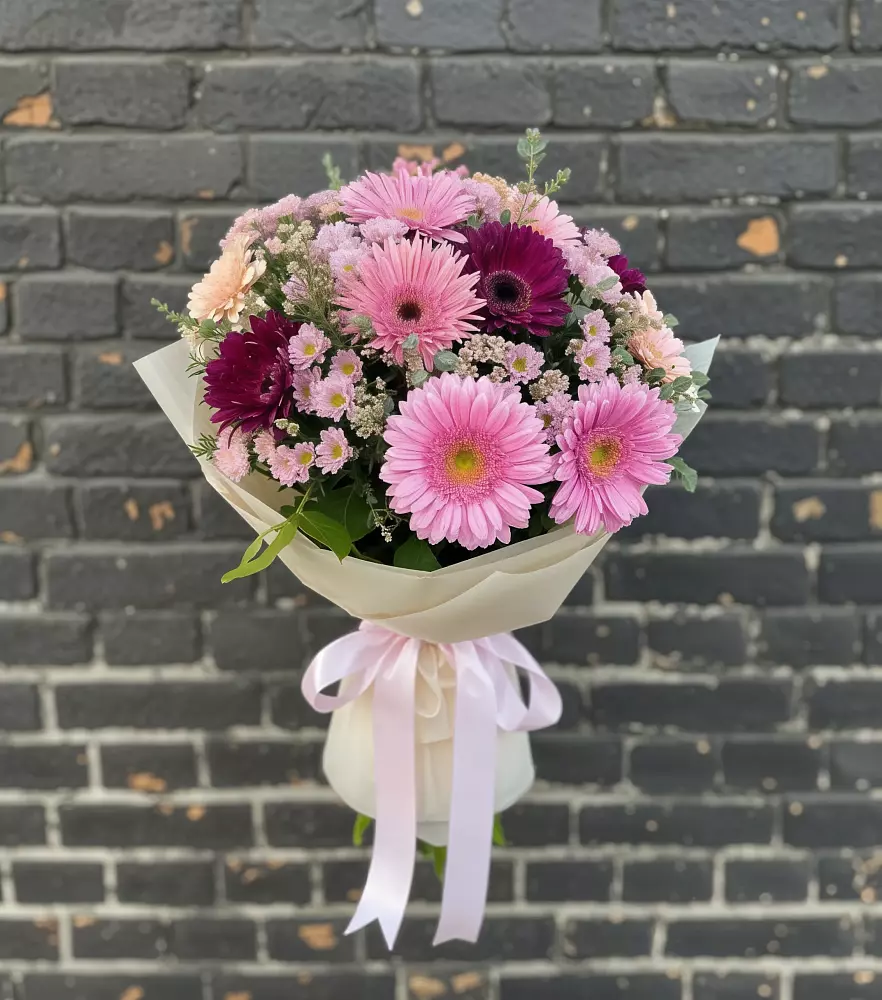 Букет цветов из: Герберы и Хризантемы в Черницыне