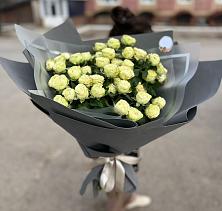 Букет Белые кустовые розы Солинеро в Черницыне