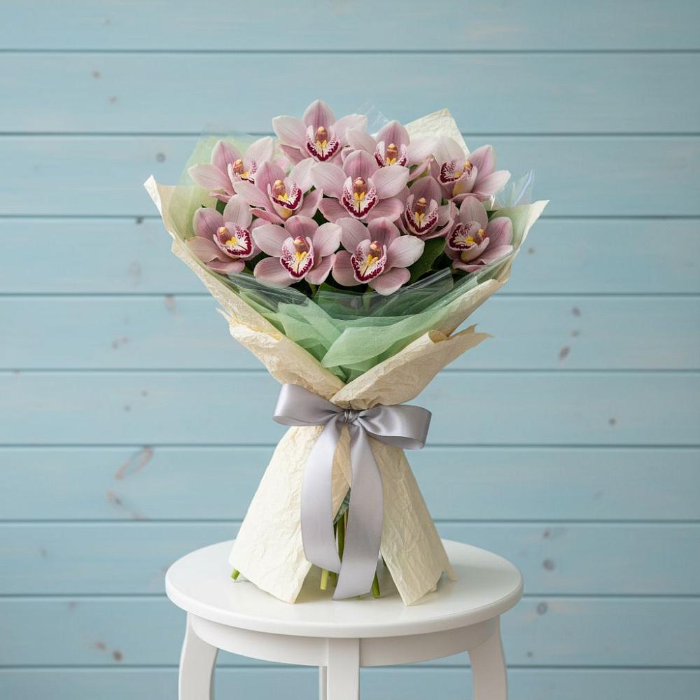 Букет цветов из: Орхидеи и Розы в Черницыне