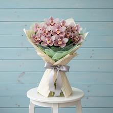 Букет цветов из:  Орхидеи и Розы в Черницыне