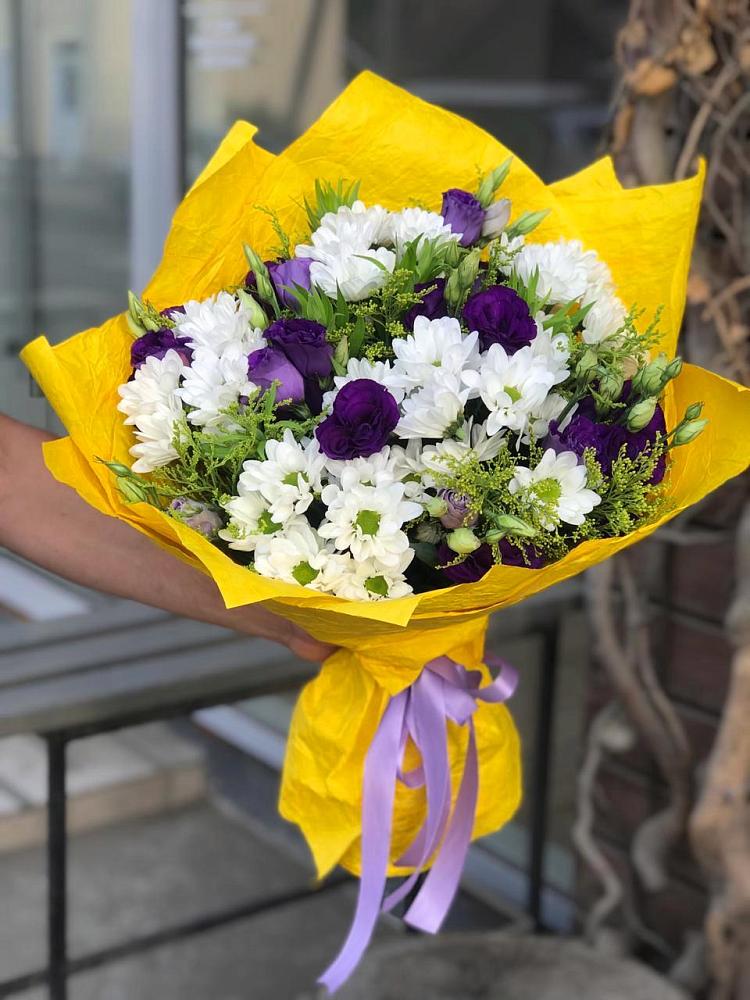 Букет цветов из: Ирисы, Хризантемы и Ромашки в Черницыне