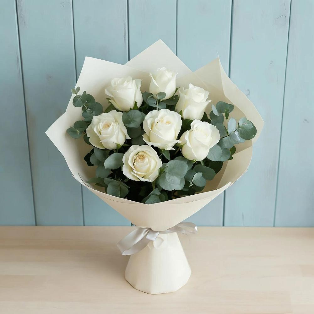 Букет Белые розы в Эвкалипте в Черницыне
