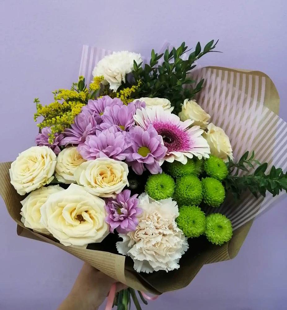 Букет цветов из: Хризантемы, Розы, Гвоздики и Герберы в Черницыне