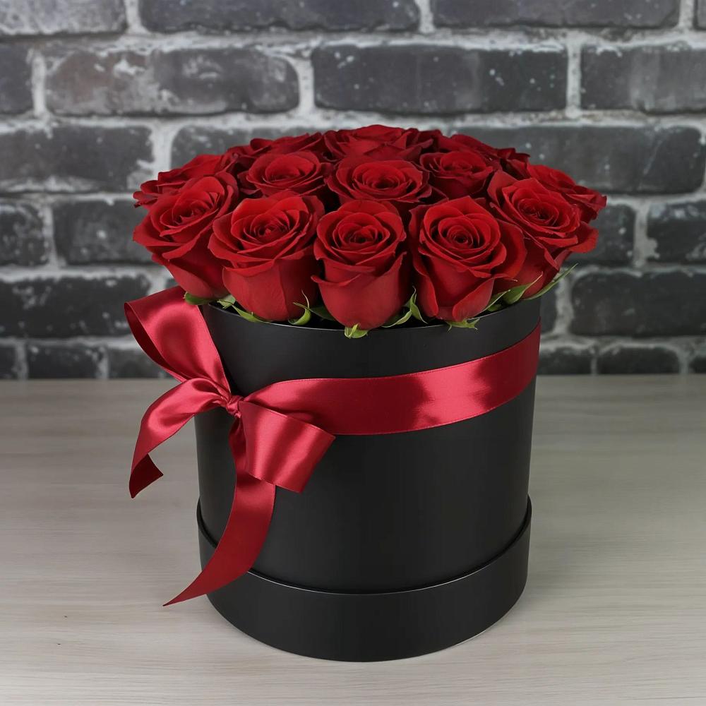 Цветочная композиция из Розы в шляпной коробке в Черницыне