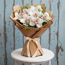 Букет цветов из:  Орхидеи и Розы в Черницыне